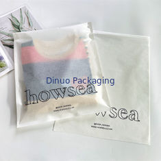 As Customized Sizes Custom Paper Bags with Self Adhesive Seal and Smooth Surface Finish