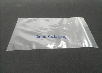 Las bolsas de plástico que se puede volver a sellar del PE con el cierre Ziplock, prenda impermeable de las bolsas de plástico del paquete