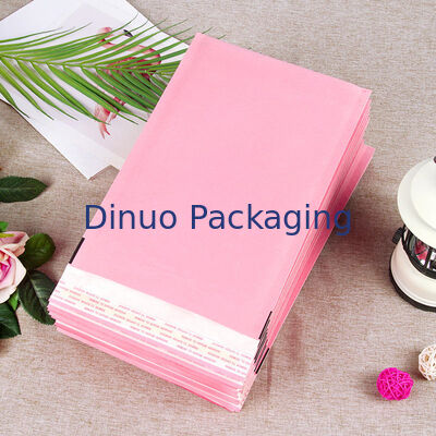 Sobres acolchados de papel de impresión en 6 colores que cumplen con los estándares de USPS y del transportista Embalaje de correo exterior resistente al agua y duradero