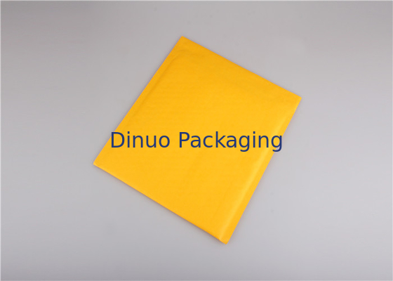 Sobres amistosos del envío de Eco Kraft con el plástico de burbujas dentro del tamaño de encargo