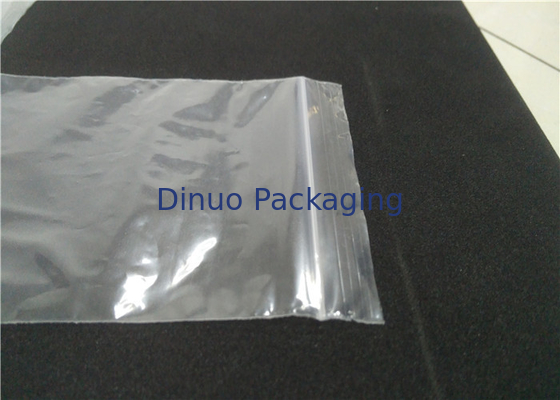 Las bolsas de plástico que se puede volver a sellar del PE con el cierre Ziplock, prenda impermeable de las bolsas de plástico del paquete