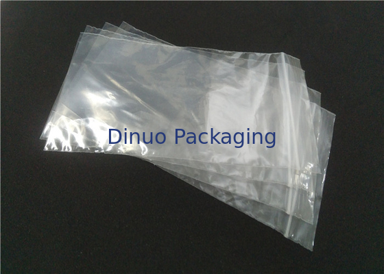 Las bolsas de plástico que se puede volver a sellar del PE con el cierre Ziplock, prenda impermeable de las bolsas de plástico del paquete