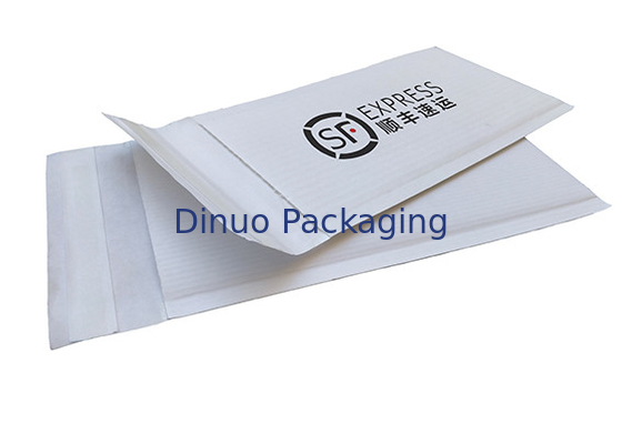 Ningunos sobres acolchados acanalados blancos plásticos Eco del papel de Kraft amistoso